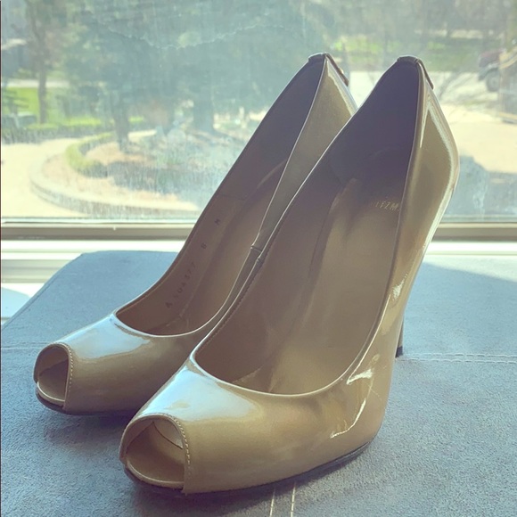 Stuart Weitzman taupe peep toe heels. Size 8. - Picture 1 of 8